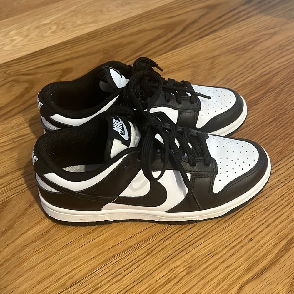Nike Panda Dunks